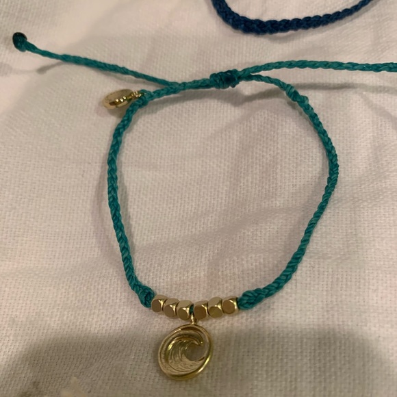 8 piece Pura Vida bundle - Picture 4 of 10